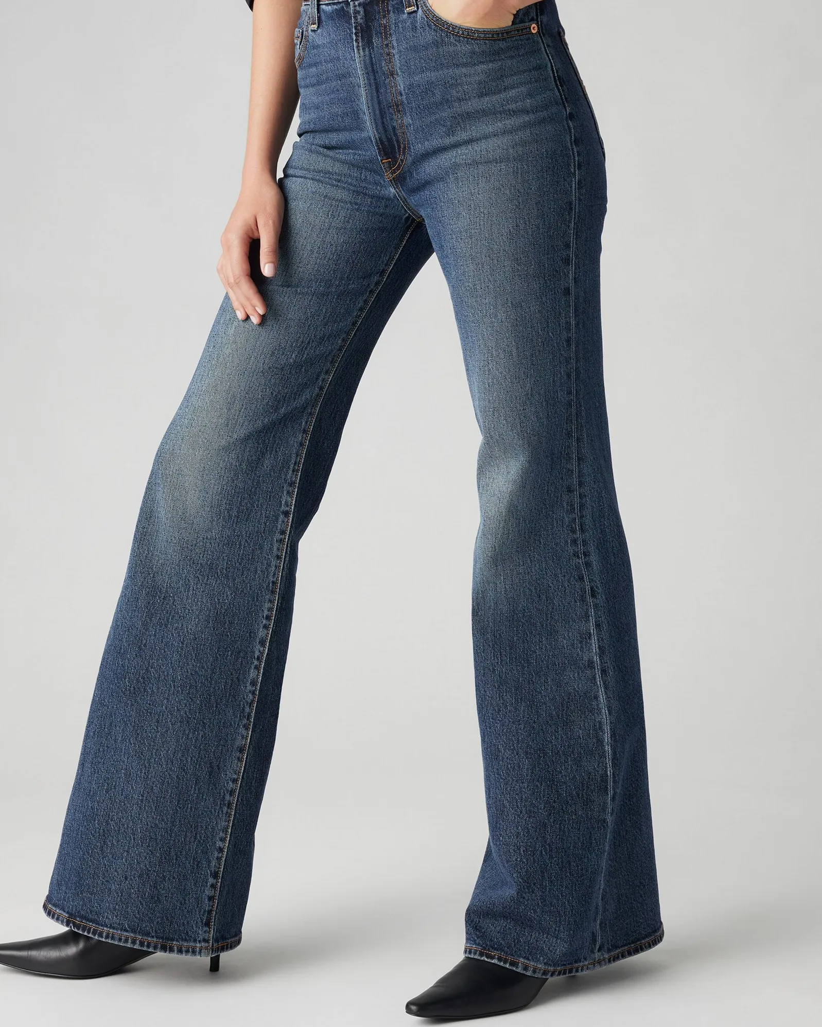 Levi's® Womens Ribcage Bells Flared Jeans - Romantic Story