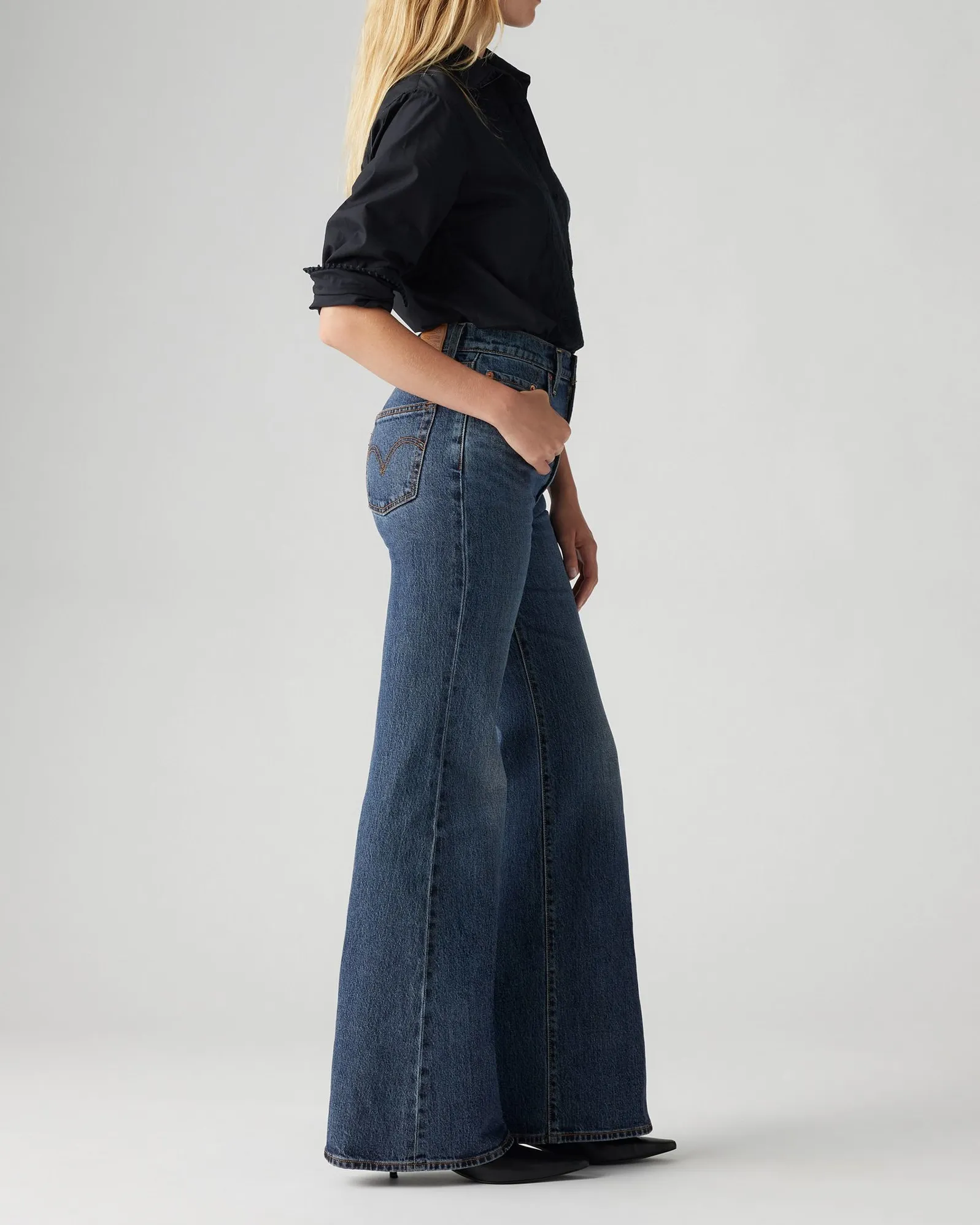 Levi's® Womens Ribcage Bells Flared Jeans - Romantic Story